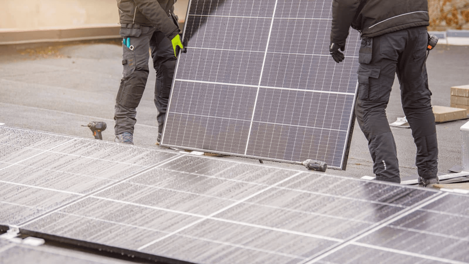 Panneaux solaires bridés par Enedis au 1er octobre ? Ce que dit vraiment le texte